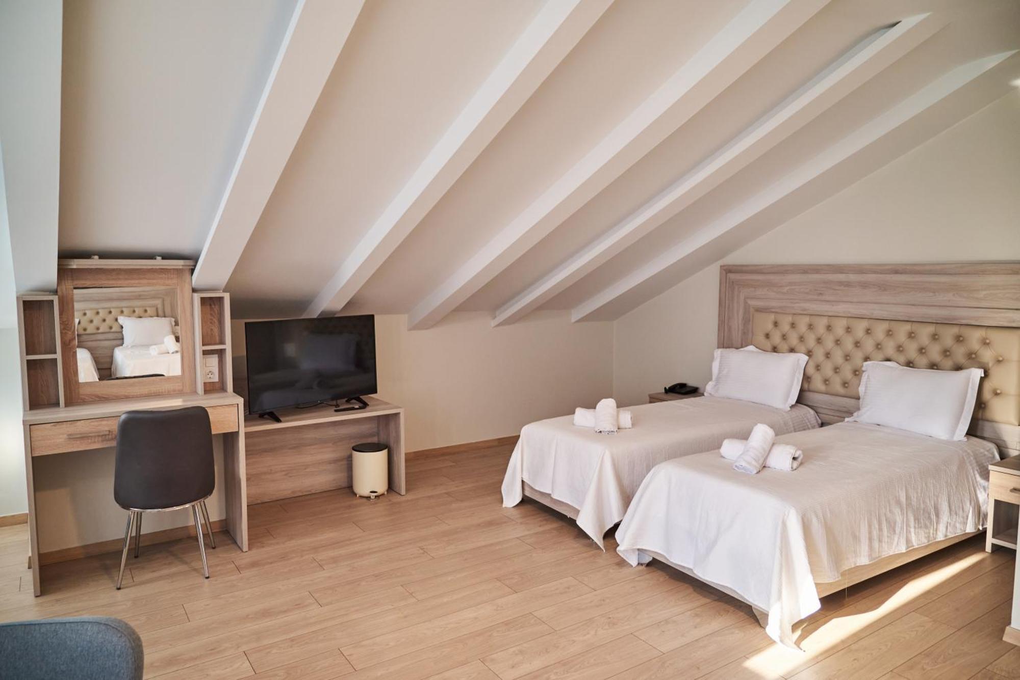 Famissi Sofita 7 Aparthotel Kalampáka Buitenkant foto
